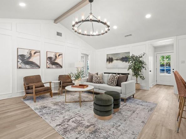 6122  Symphony Lane , Dallas Texas 75227