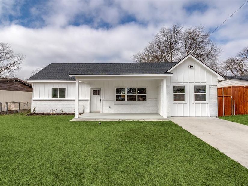 2145  Major Drive , Dallas Texas 75227
