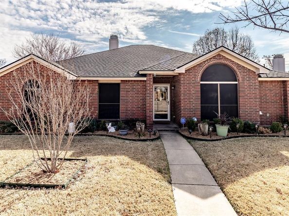 266 E Ridgegate Drive , Garland Texas 75040