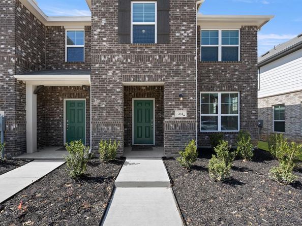 232  Wagon Spoke Way  17, Fort Worth Texas 76120