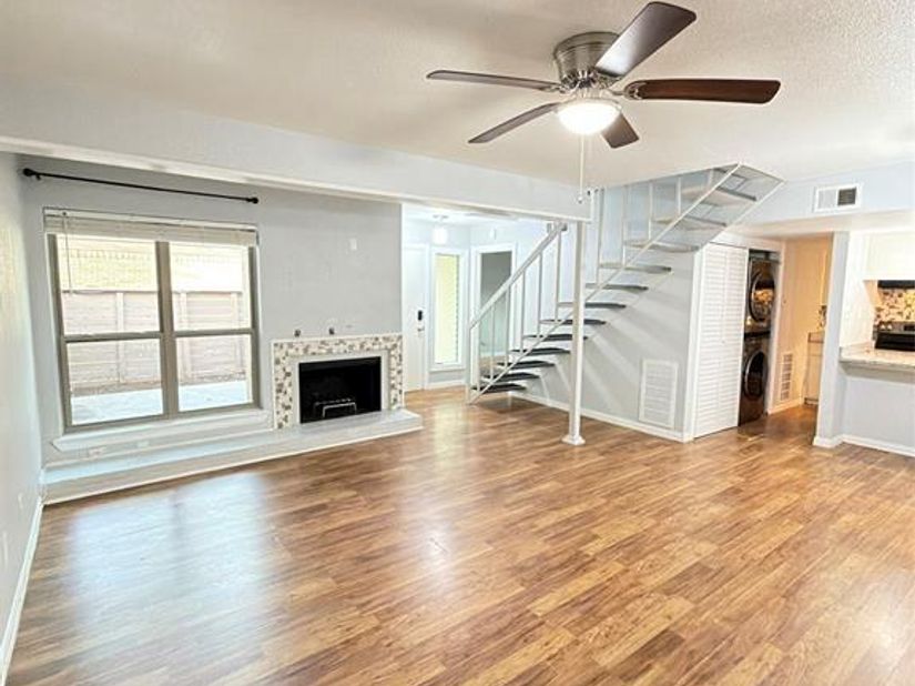 3121  Park Lane  1095, Dallas Texas 75220