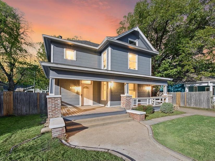 814 W Richmond Avenue , Fort Worth Texas 76110