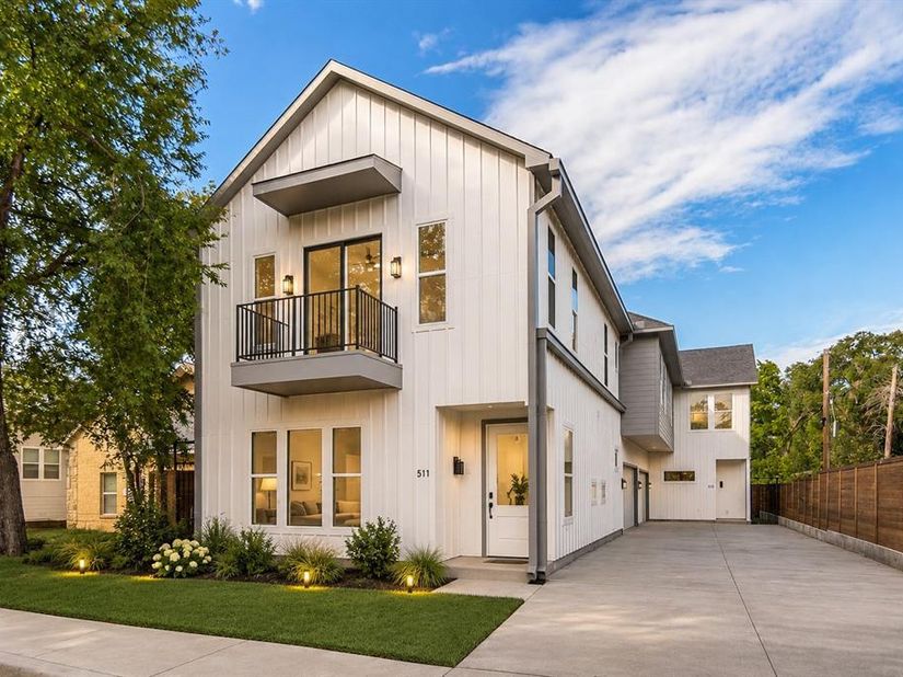 511 N Patton Street , Dallas Texas 75203