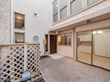 15  Oakbrook Drive 