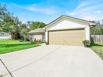 1110 W Cozby Court W