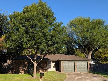 1104  Thistle Court 