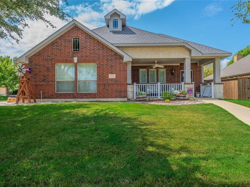600  Cross Meadow Boulevard , Mansfield Texas 76063