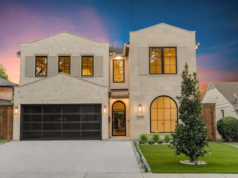 7406  Morton Street , Dallas Texas 75209