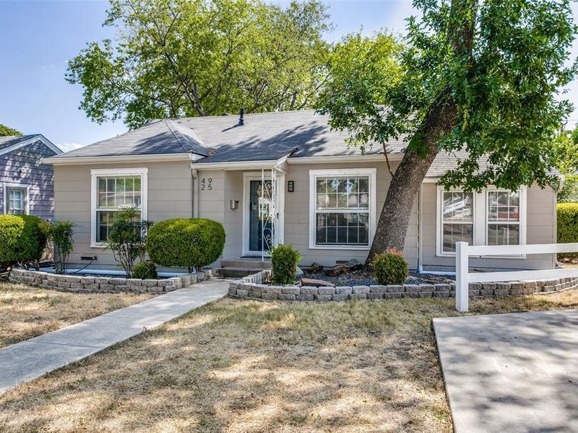 4925  Pershing Avenue , Fort Worth Texas 76107
