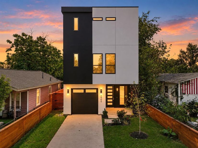 1906  Leath Street , Dallas Texas 75212
