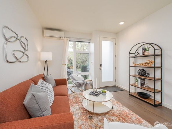 4354 6th Avenue NW, Seattle WA 98107