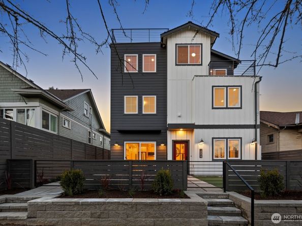 1004 N 48th Street, Seattle WA 98103