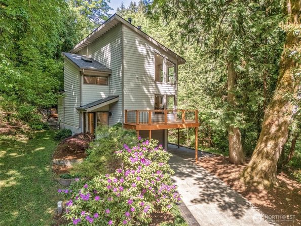 520 176th Lane NE, Bellevue WA 98008