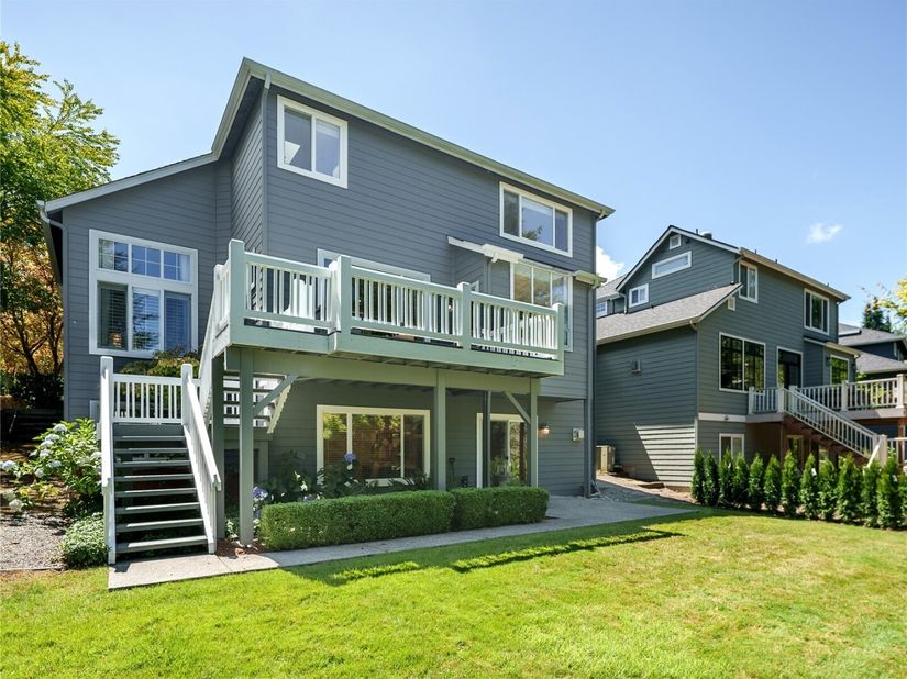 2605 231st Avenue SE, Sammamish WA 98075