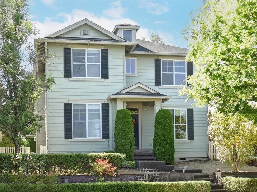 18947 NE 68th Street, Redmond WA 98052