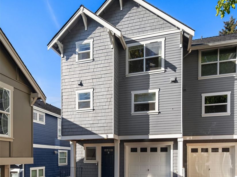 1813 S Bush Place B, Seattle WA 98144