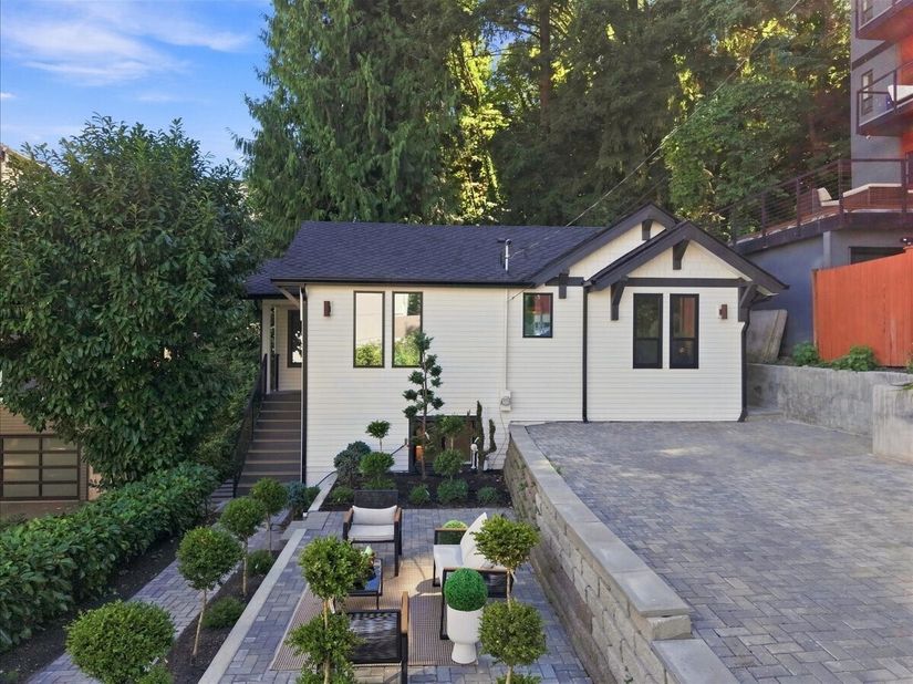 4011 SW Maryland Place, Seattle WA 98116