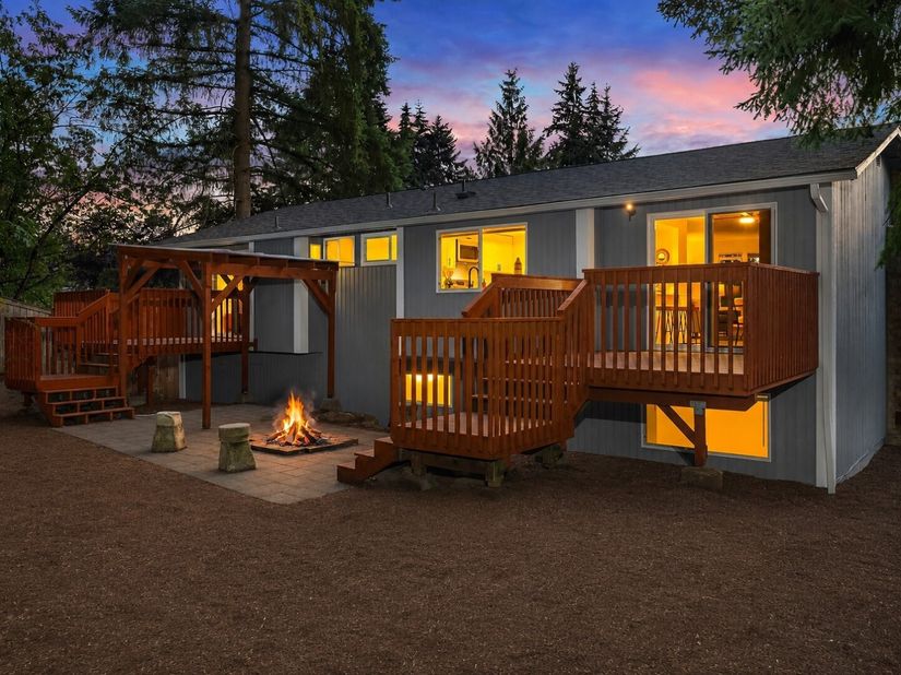 14340 113th Avenue NE, Kirkland WA 98034