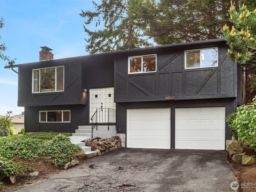 1421 NW 196th St, Shoreline WA 98177