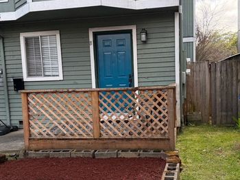 1915 E Spruce Street