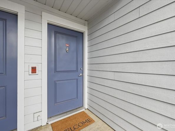 14006 NE 181st Place B106, Woodinville WA 98072