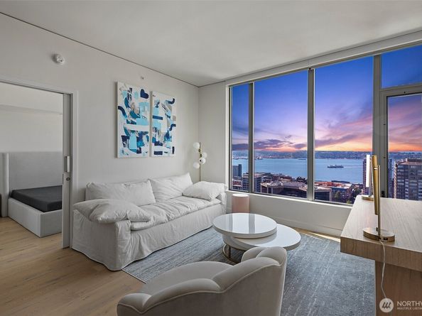 2510 6th Avenue 2805, Seattle WA 98121