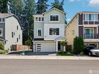 19729 Meridian Place W