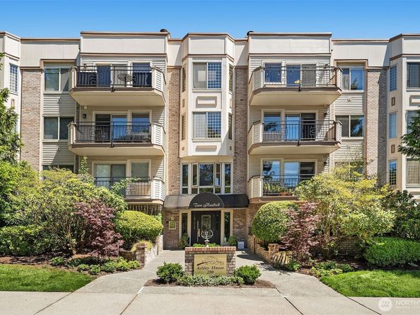 200 99th Avenue NE 28, Bellevue WA 98004