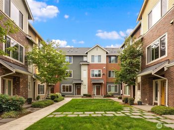 1412 157th Place NE