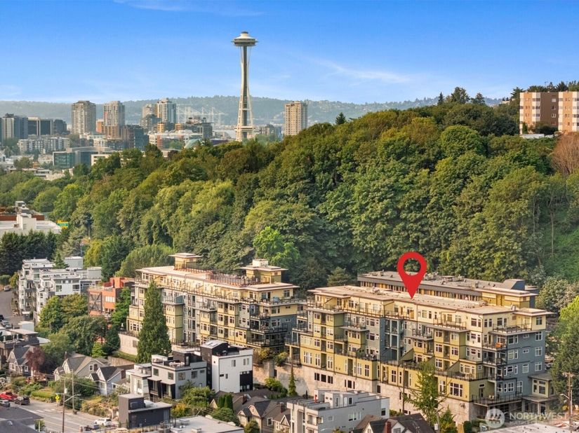 655 W Crockett Street A202, Seattle WA 98109