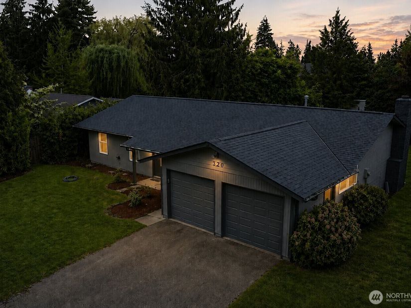 320 213th Place SW, Bothell WA 98021