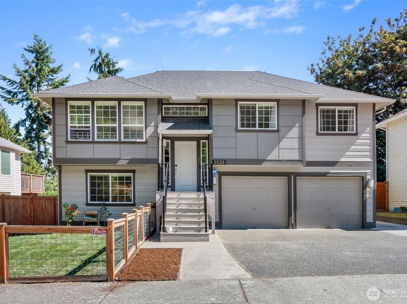 5529 1st Drive W, Everett WA 98203