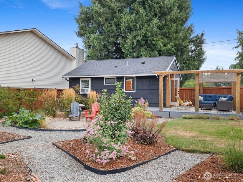 7559 19th Avenue SW, Seattle WA 98106