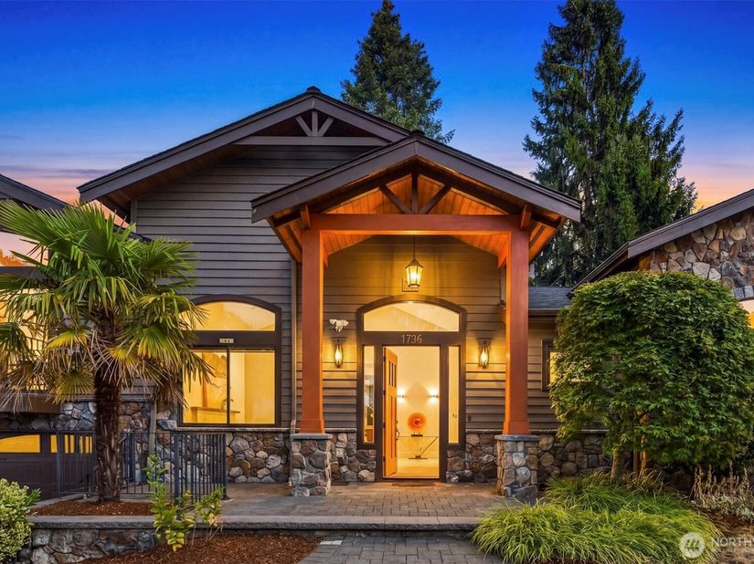 1736 125th Avenue SE, Bellevue WA 98005