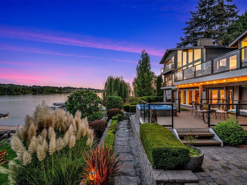 9625 SE 71st Street, Mercer Island WA 98040