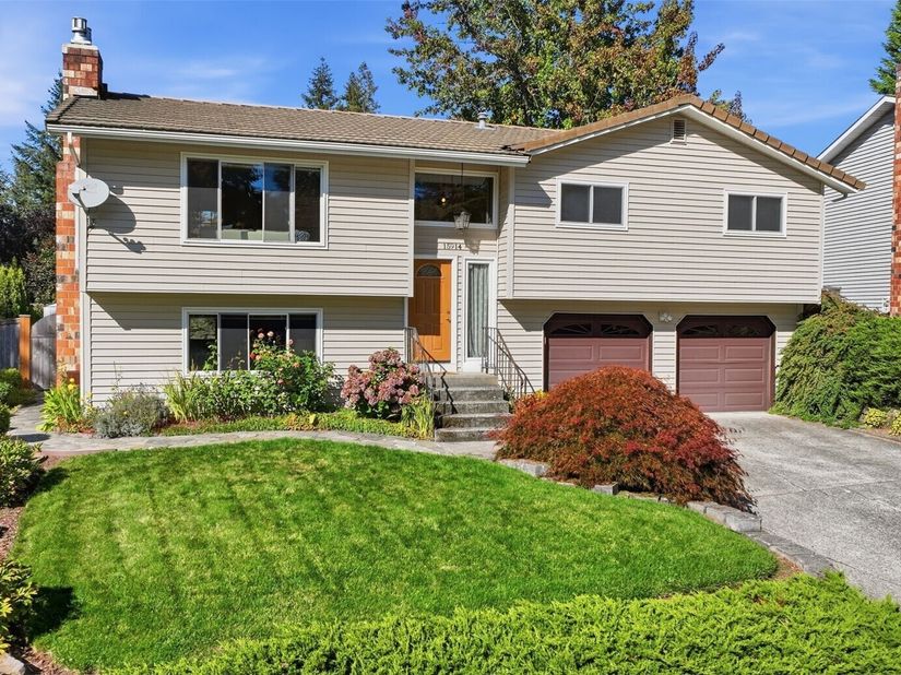 15914 SE 176th Place, Renton WA 98058