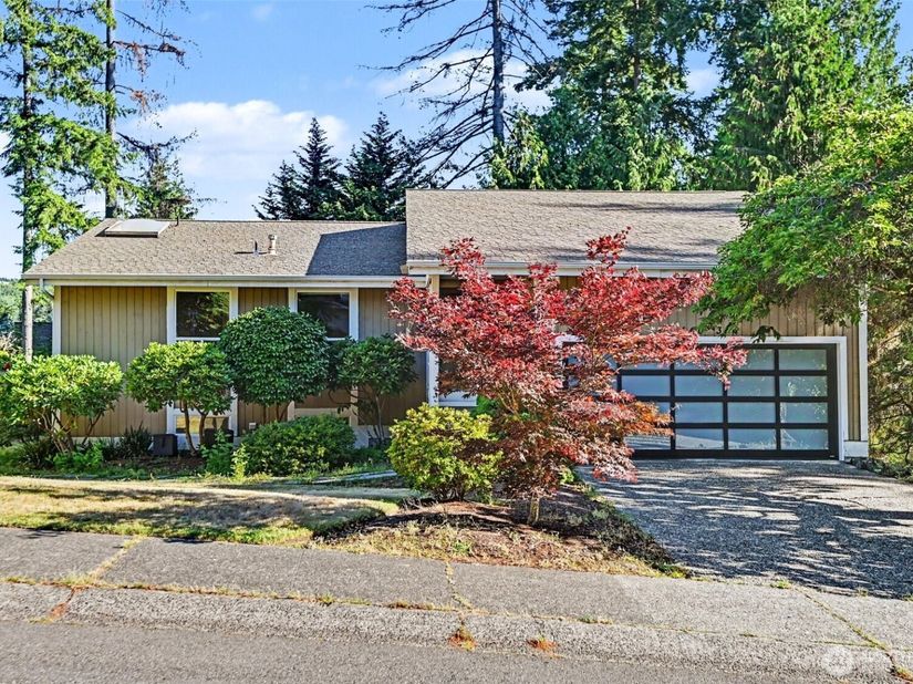 14023 SE 60th Street, Bellevue WA 98006