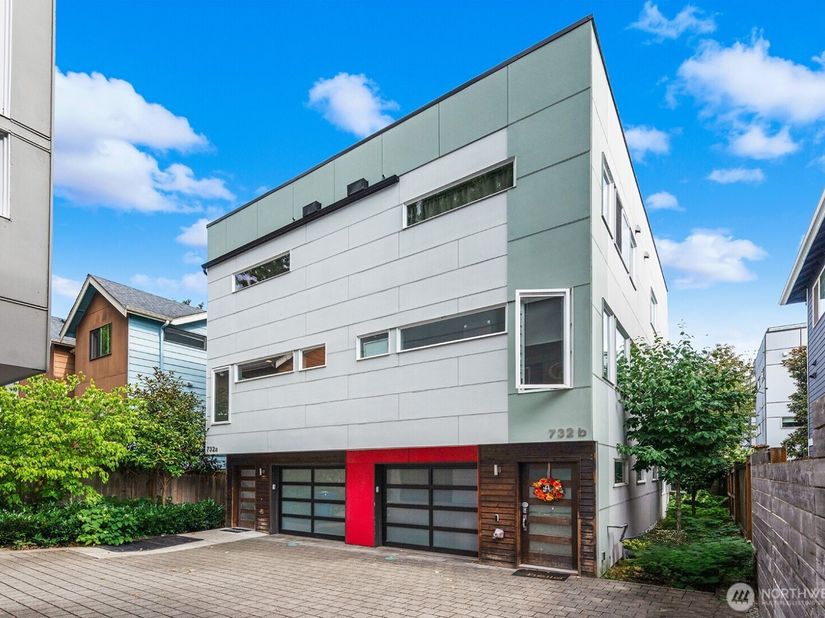 732 26th Avenue S A, Seattle WA 98144