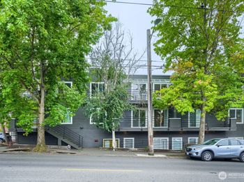 115 W Galer Street