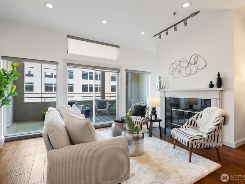 526 1st Avenue S 420, Seattle WA 98104