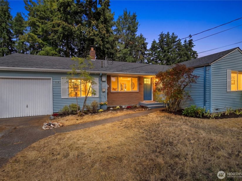 112 NW 159th Street, Shoreline WA 98177