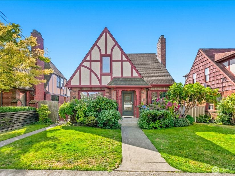 843 NE 81st Street, Seattle WA 98115