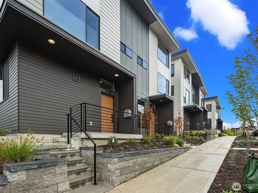 4100 30th Avenue S, Seattle WA 98108
