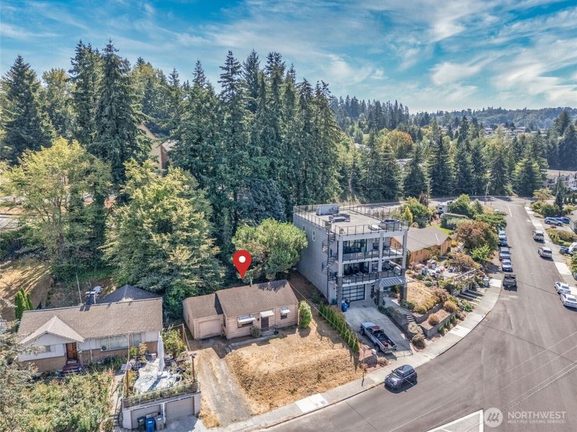 406 Windsor Way NE, Renton WA 98056