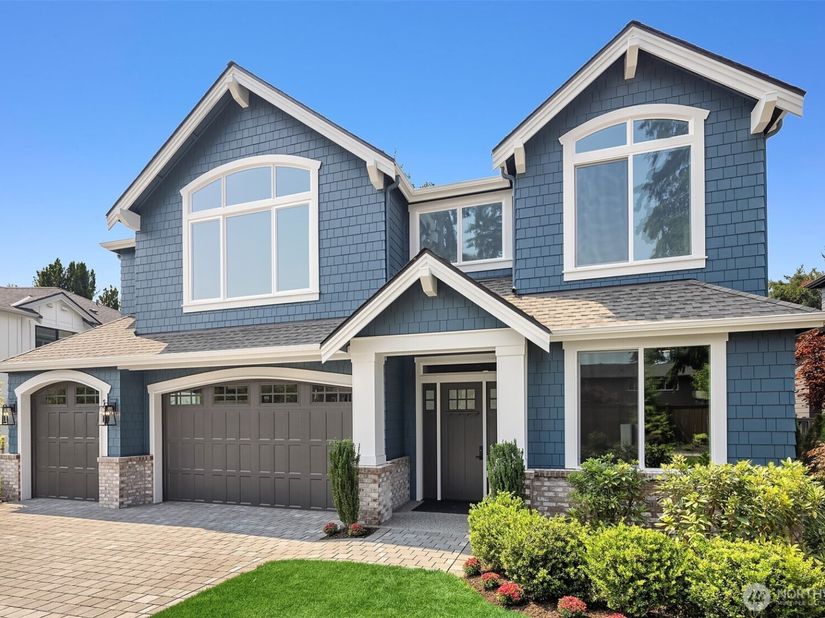 1555 158th Court SE, Bellevue WA 98008