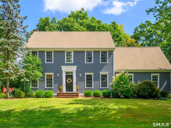 21 Phyllis Lane, Newtown CT 06470