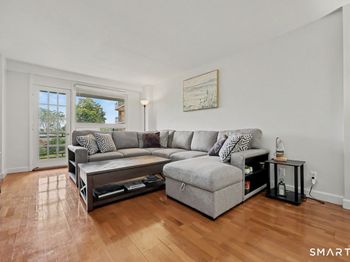 91 Strawberry Hill Avenue