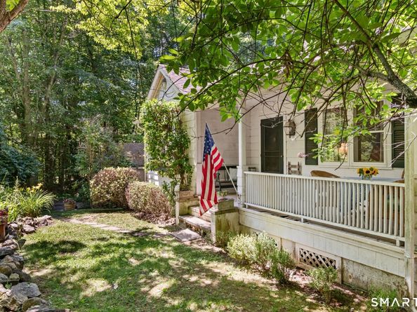 158 Spring Water Lane, New Canaan CT 06840