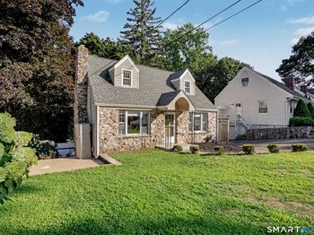 555 Lakeside Drive