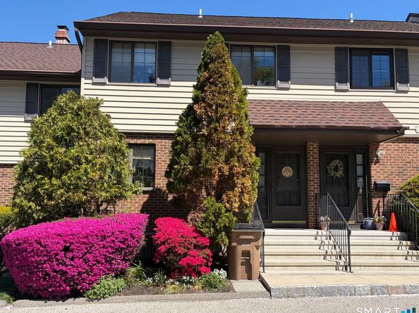 202 Soundview Avenue 10, Stamford CT 06902